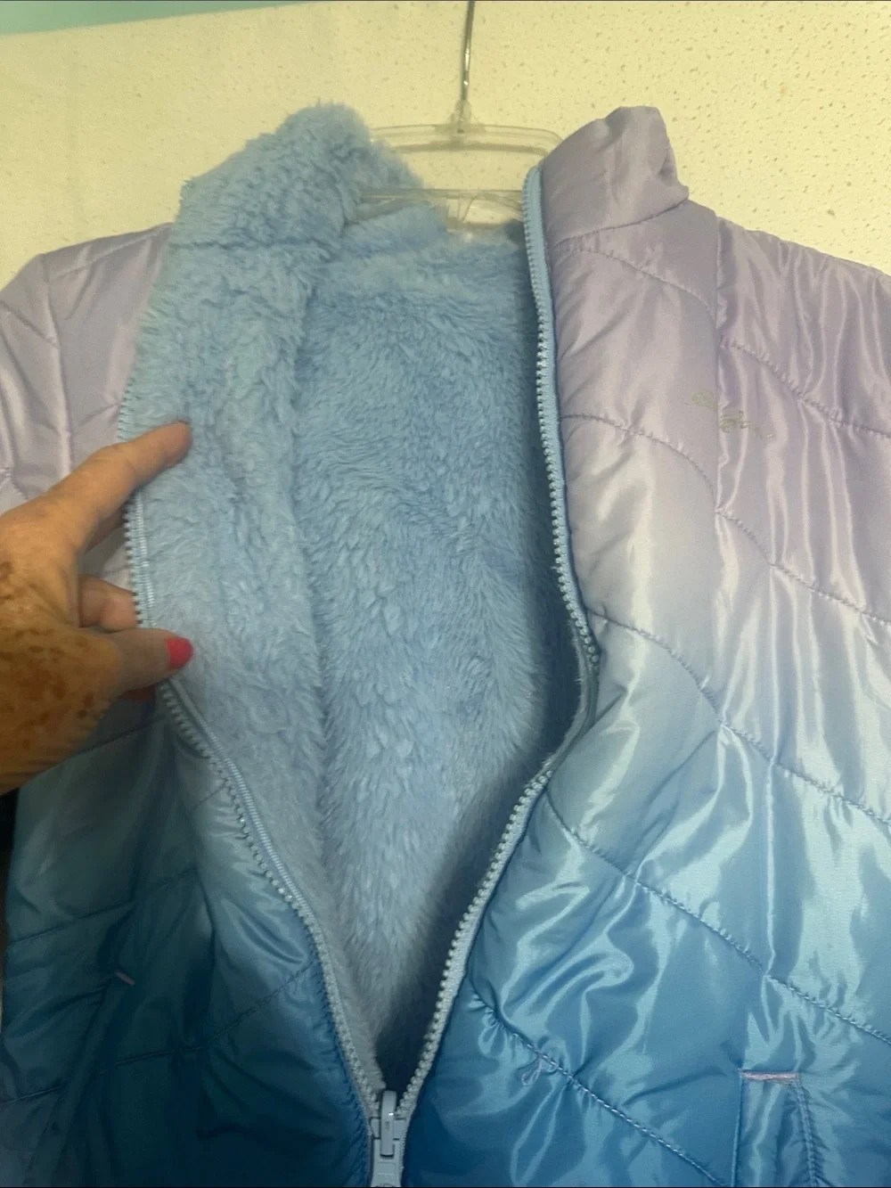 Eddie Bauer Ombre Lavender to Blue Kids Puffer Jacket 2-1 reversible, med10/12